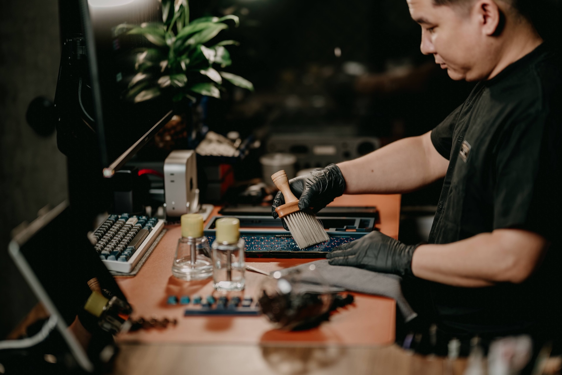 Dịch vụ vệ sinh bàn phím cơ chuyên sâu Levi Modding